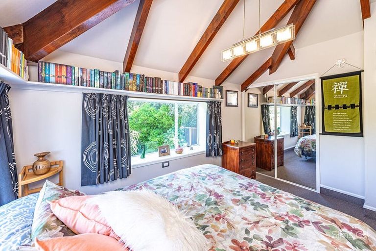 Photo of property in 2 Burtts Road, Durie Hill, Whanganui, 4500