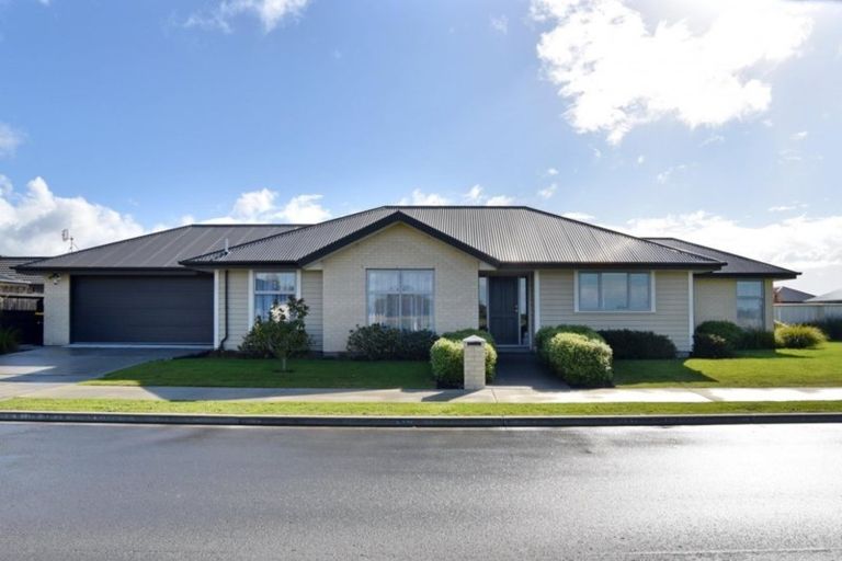 Photo of property in 13 Goodwin Street, Rangiora, 7400
