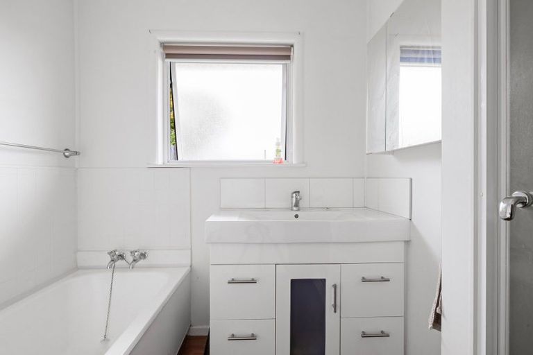 Photo of property in 80 Flynn Road, Hillcrest, Hamilton, 3216