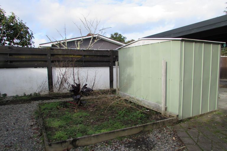 Photo of property in 2/68 Gibbons Street, Ebdentown, Upper Hutt, 5018