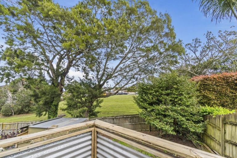 Photo of property in 5 Andrew Road, Howick, Auckland, 2010