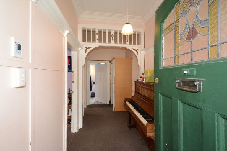 Photo of property in 100 Melbourne Street, South Dunedin, Dunedin, 9012