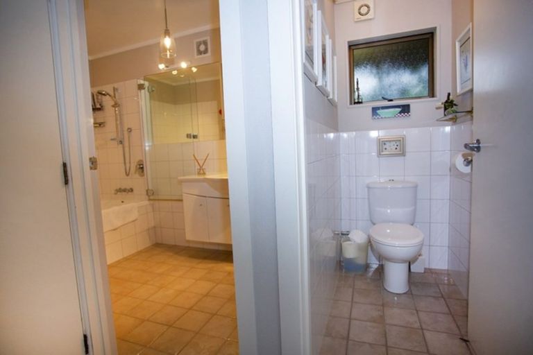 Photo of property in 614 Harbour View Road, Whangamata, 3620