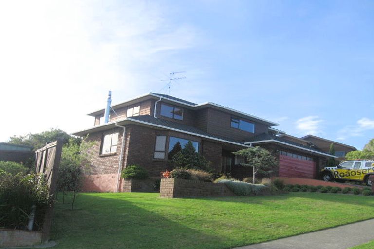 Photo of property in 13 Halladale Road, Papakowhai, Porirua, 5024