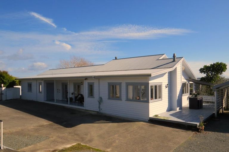 Photo of property in 956 Oneriri Road, Kaiwaka, 0573