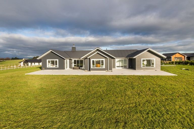 Photo of property in 83 View Road, Halcombe, Feilding, 4779