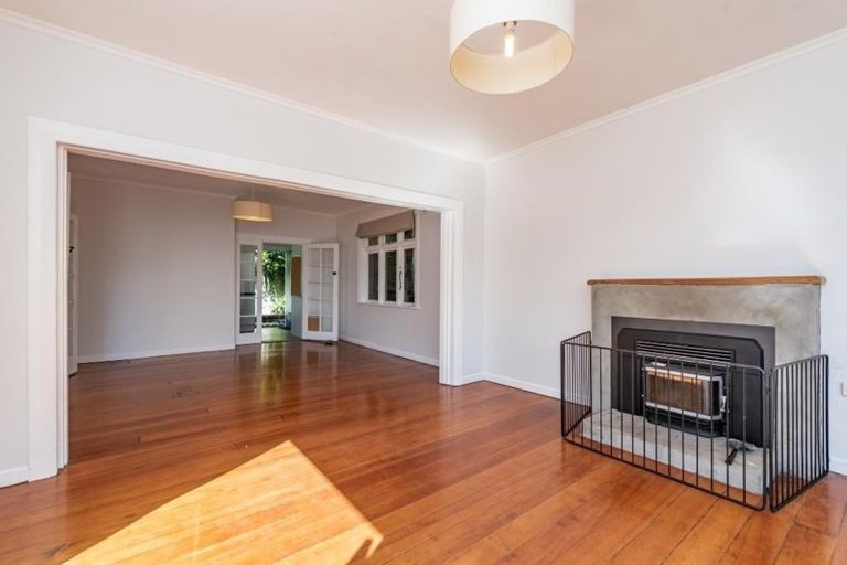 Photo of property in 57 Durham Street, Aro Valley, Wellington, 6021