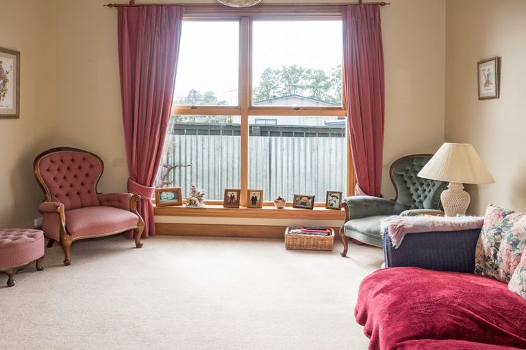 Photo of property in 1 Wright Street, Geraldine, 7930