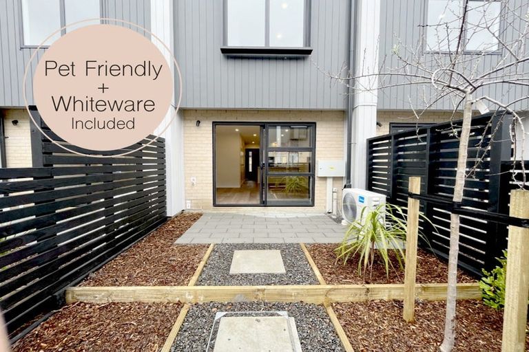 Photo of property in 6/327 Glengarry Road, Glen Eden, Auckland, 0602