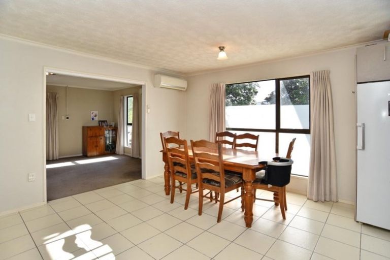 Photo of property in 11 Newnham Street, Rangiora, 7400