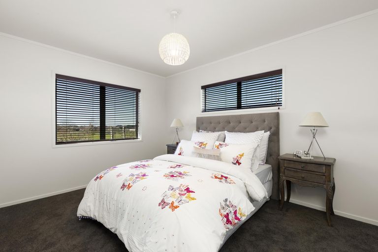 Photo of property in 56 Nandina Lane, Pukekohe, 2120