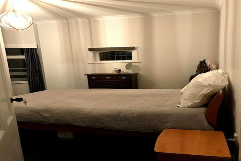 Photo of property in 1/57 Hawker Street, Mount Victoria, Wellington, 6011