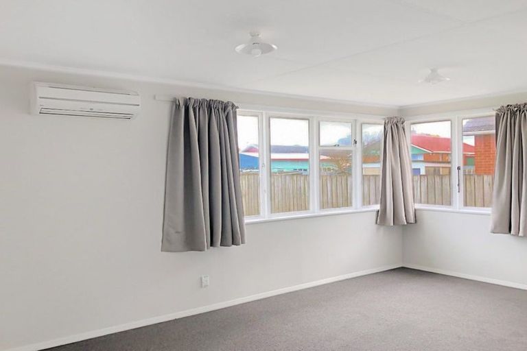 Photo of property in 14 Rogers Street, Castlecliff, Whanganui, 4501