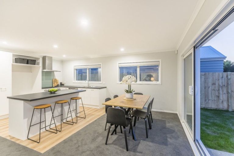 Photo of property in 20 Koru Loop, Paraparaumu, 5032