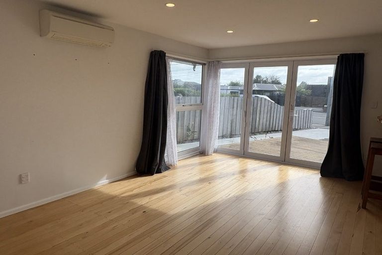 Photo of property in 1/89 Hills Road, Edgeware, Christchurch, 8013