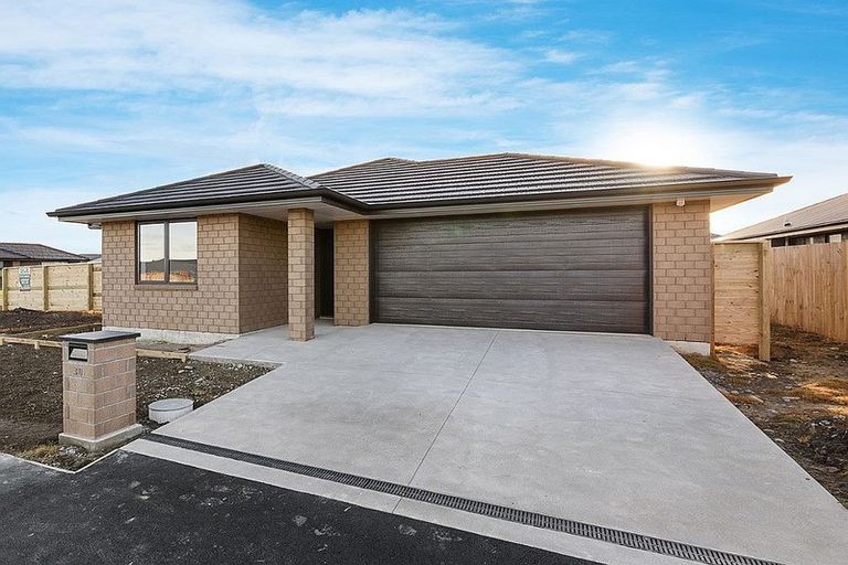 Photo of property in 30 Reuben Avenue, Rolleston, 7615