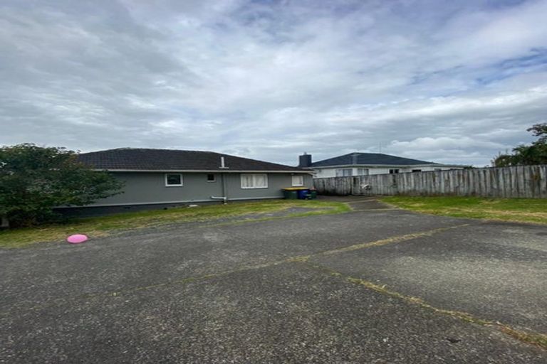 Photo of property in 27 Ambler Avenue, Glen Eden, Auckland, 0602