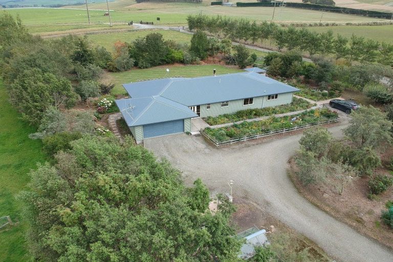 Photo of property in 374 Airedale Road, Weston, Oamaru, 9492
