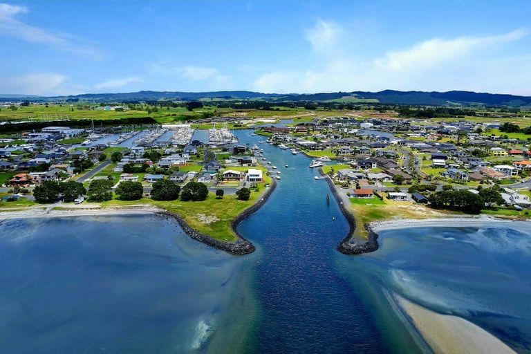 Photo of property in 5 Lanyard Place, One Tree Point, 0118