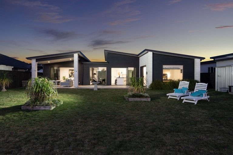 Photo of property in 34 Double Bay Road, Pyes Pa, Tauranga, 3112