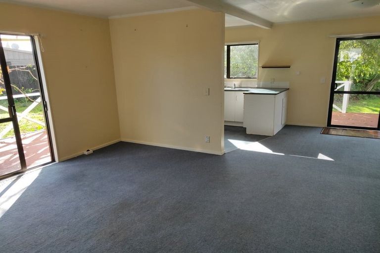 Photo of property in 22 Oratu Place, Manurewa, Auckland, 2102