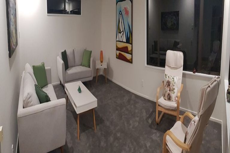 Photo of property in 9b Hamilton Parade, Hamilton Central, Hamilton, 3204