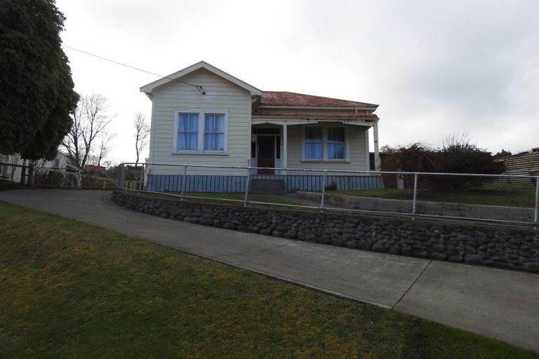 Photo of property in 2 Moa Street, Taihape, 4720
