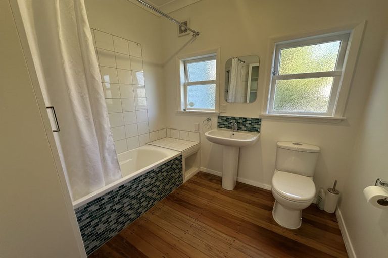 Photo of property in 1 Pearce Street, Vogeltown, Wellington, 6021