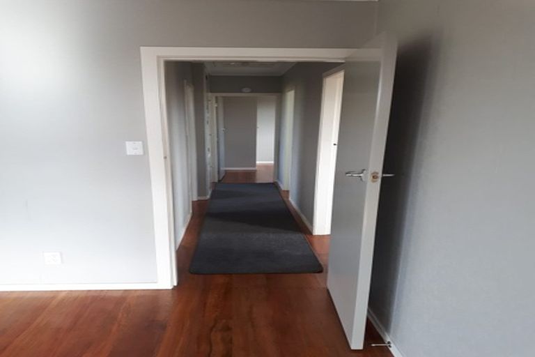 Photo of property in 291 Shakespeare Street, Leamington, Cambridge, 3432