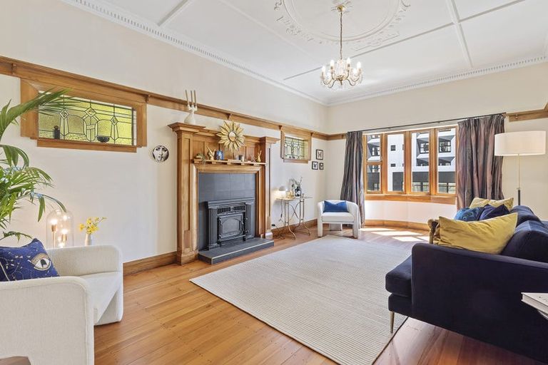 Photo of property in 25 Hawkestone Street, Thorndon, Wellington, 6011