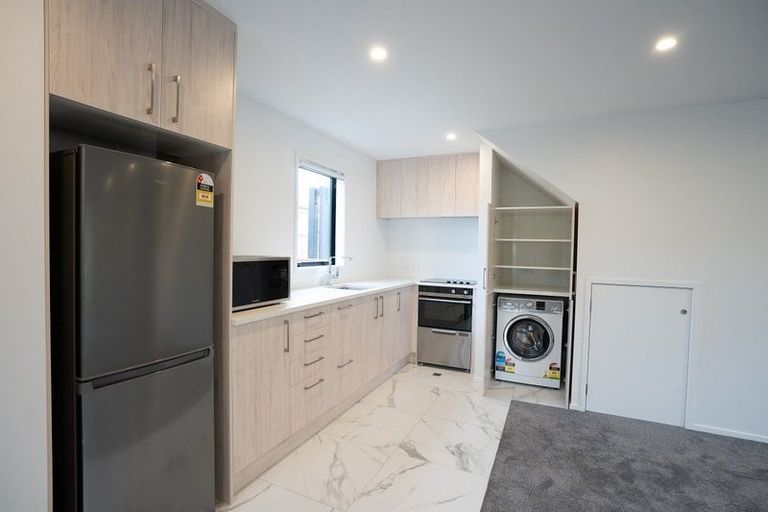 Photo of property in 1/27 Waiwhetu Road, Waiwhetu, Lower Hutt, 5010