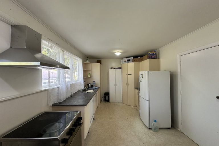 Photo of property in 1070 High Street, Avalon, Lower Hutt, 5011
