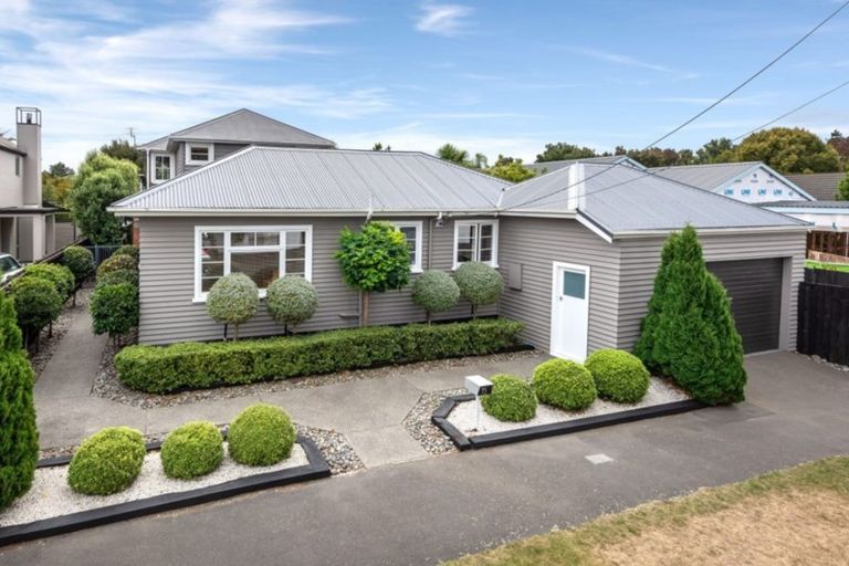 Photo of property in 35 Paparoa Street, Papanui, Christchurch, 8053