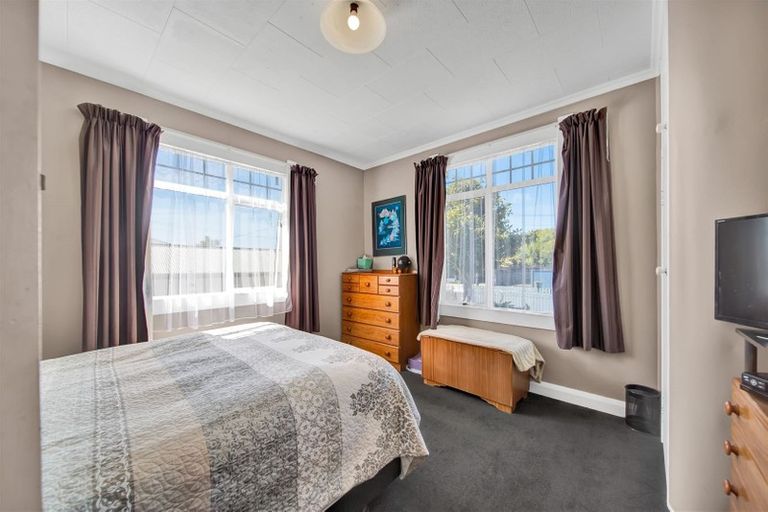 Photo of property in 29 Douglas Street, Hawera, 4610