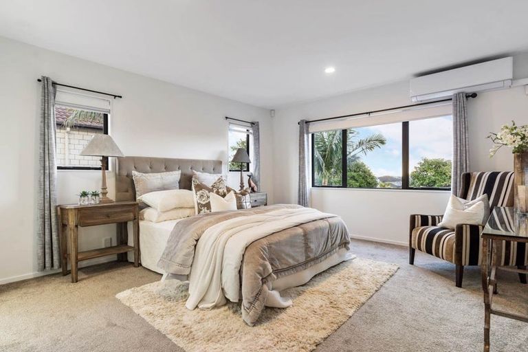 Photo of property in 1 Coachman Drive, Flat Bush, Auckland, 2016