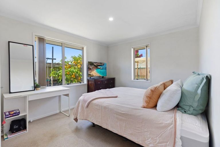 Photo of property in 120 Doncaster Drive, Papamoa Beach, Papamoa, 3118