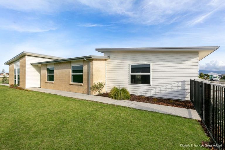 Photo of property in 16 Manuka Street, Papamoa Beach, Papamoa, 3118