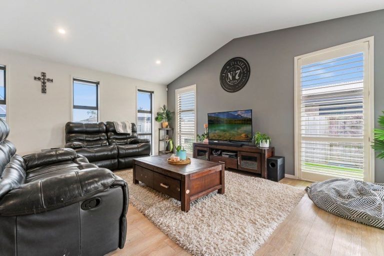 Photo of property in 27 Hebe Crescent, Papamoa Beach, Papamoa, 3118