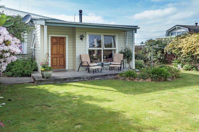 Photo of property in 1 Wright Street, Geraldine, 7930