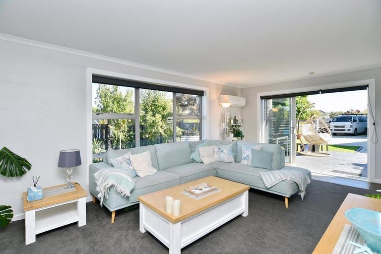 Photo of property in 44 Geddis Street, Rangiora, 7400