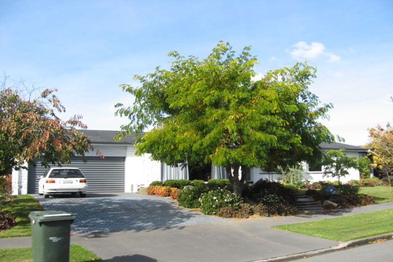 Photo of property in 11 Rutherglen Avenue, Ilam, Christchurch, 8041