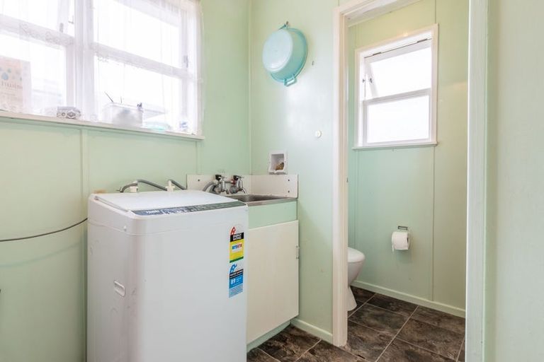 Photo of property in 7 Rangipoia Place, Turangi, 3334