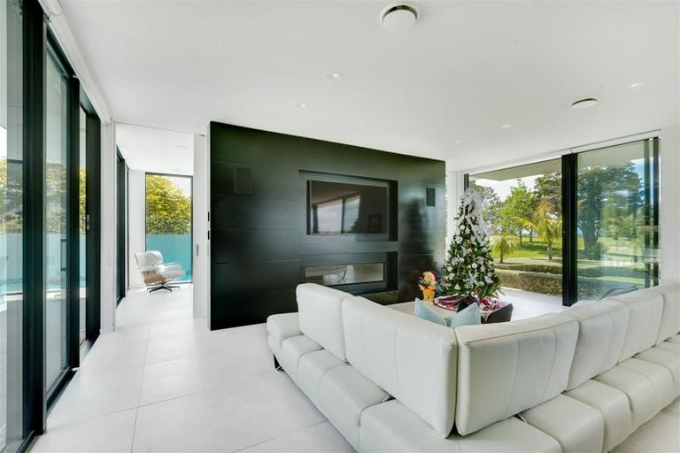 Photo of property in 36 Oceania Place, Mellons Bay, Auckland, 2014