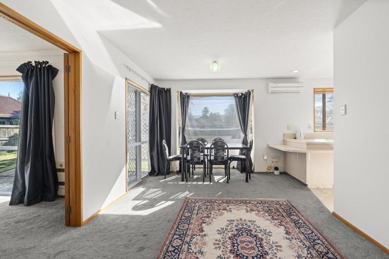 Photo of property in 28 Peebles Drive, Hei Hei, Christchurch, 8042