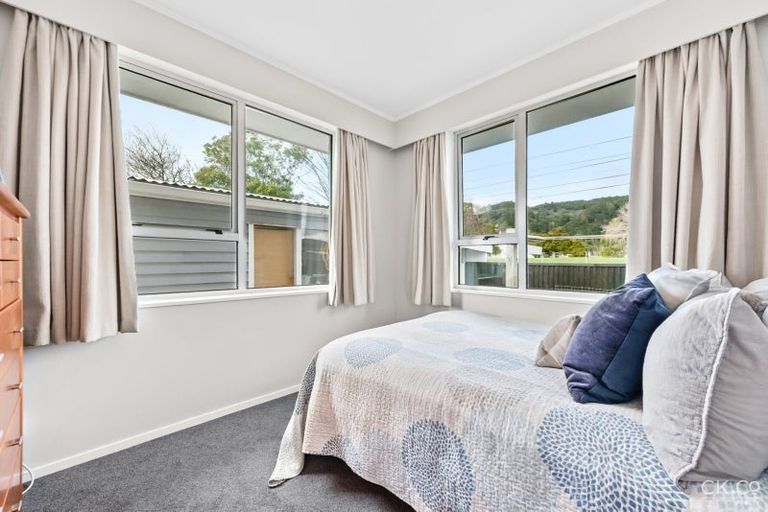 Photo of property in 12a Raukawa Grove, Trentham, Upper Hutt, 5018