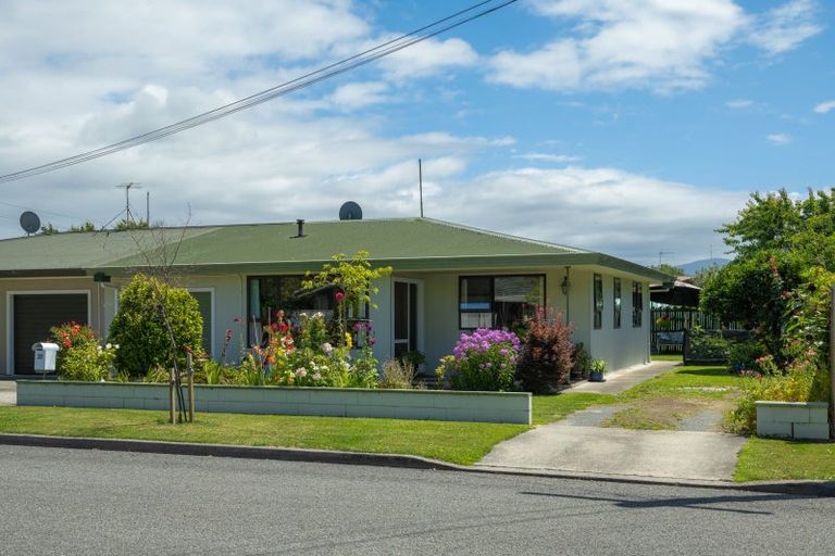 Photo of property in 20 Ward Street, Springlands, Blenheim, 7201