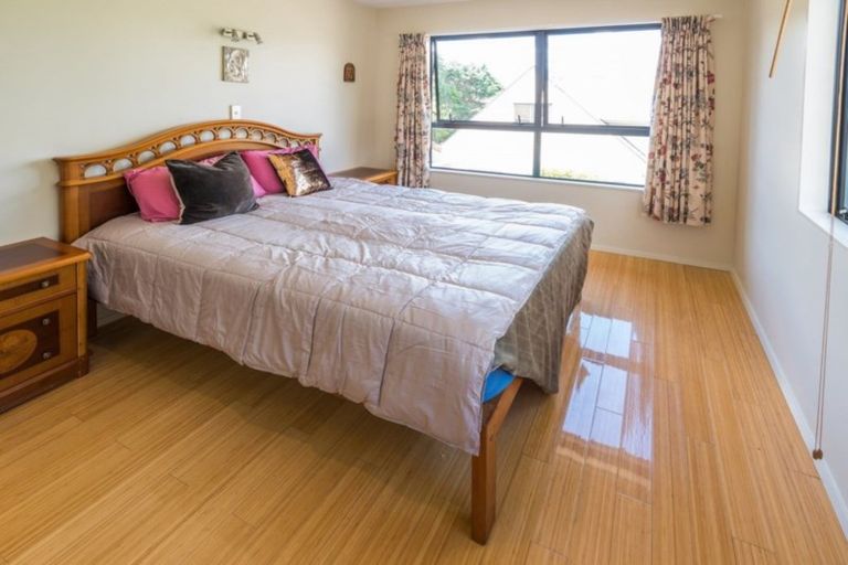 Photo of property in 18a Howe Street, Howick, Auckland, 2014