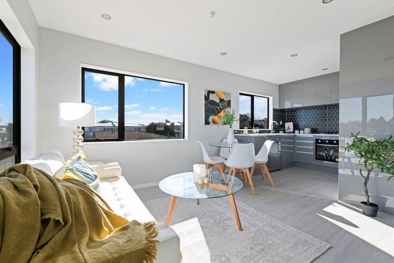 Photo of property in 6 Sukh Lane, Manurewa, Auckland, 2102