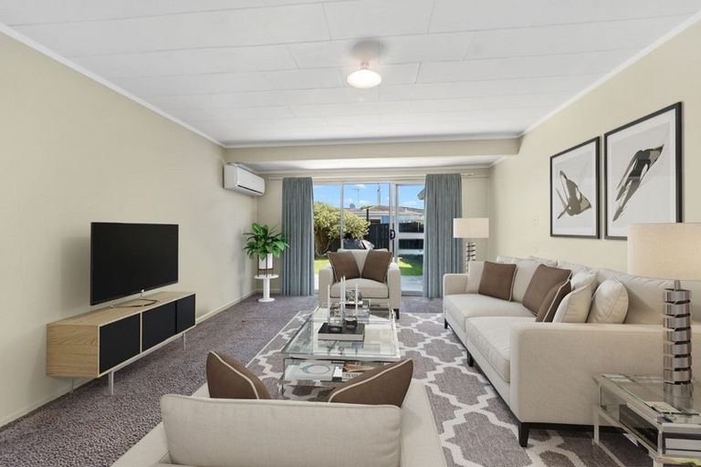 Photo of property in 2b Moorea Place, Mount Maunganui, 3116