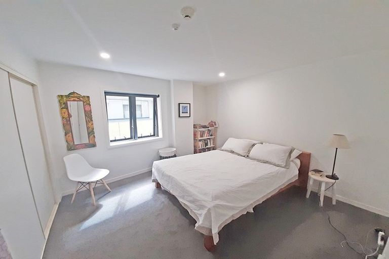 Photo of property in The Mews, 15/8 Basque Road, Eden Terrace, Auckland, 1021